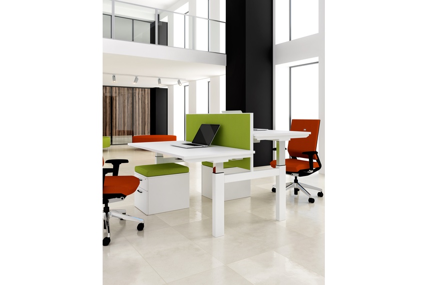 Aktiv sit-stand desk.