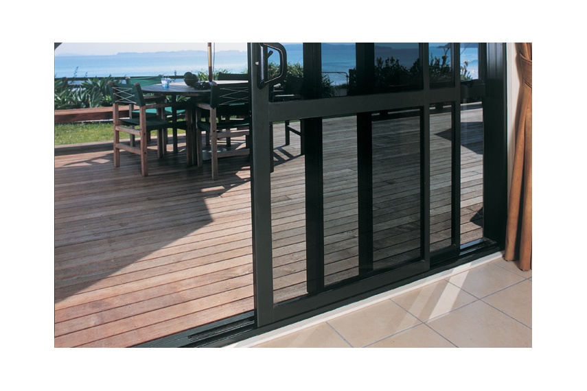 Inside stackers allow awning windows in the fixed panel