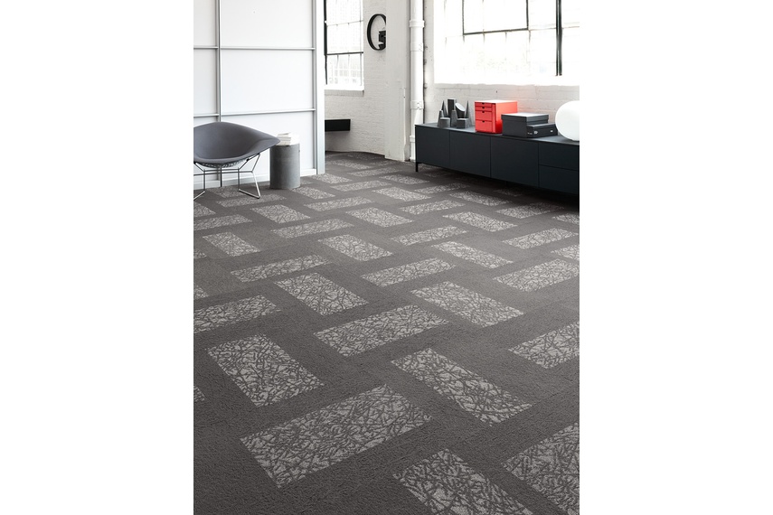 With In View Band Colour 979 Reveal, quarter turn install method