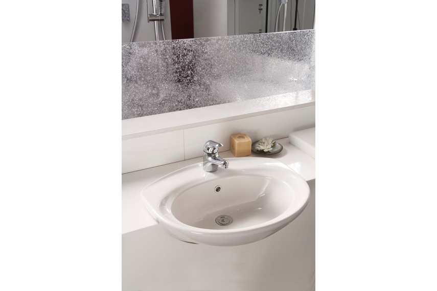 Heron semi recessed basin