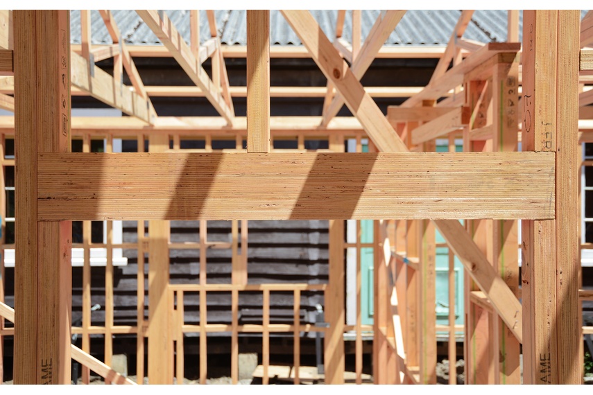 J-Lintel is a gauged structural LVL manufactured from 100% renewable Radiata Pine plantation forest.