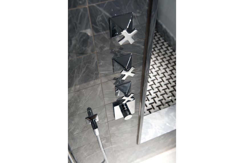 Bellagio thermostatic mixer.