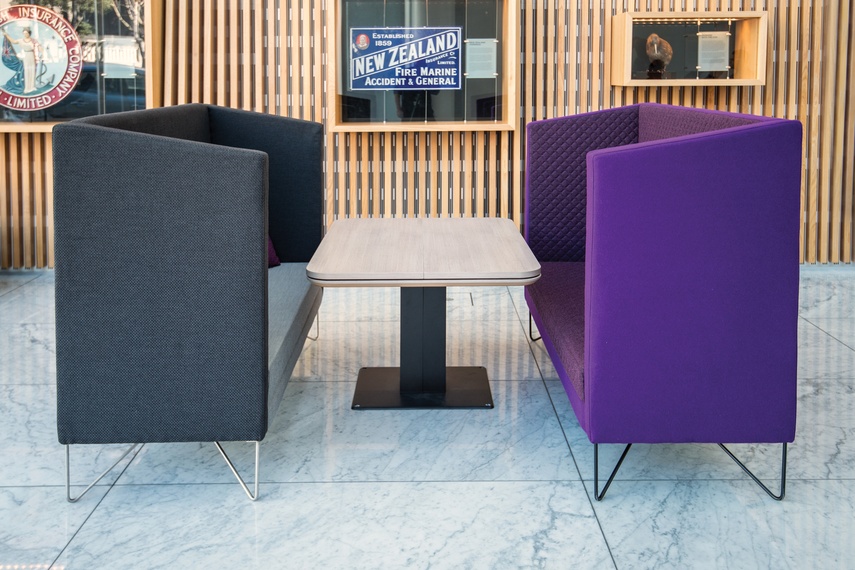 Shift Split table (closed) with Escape soft seating.