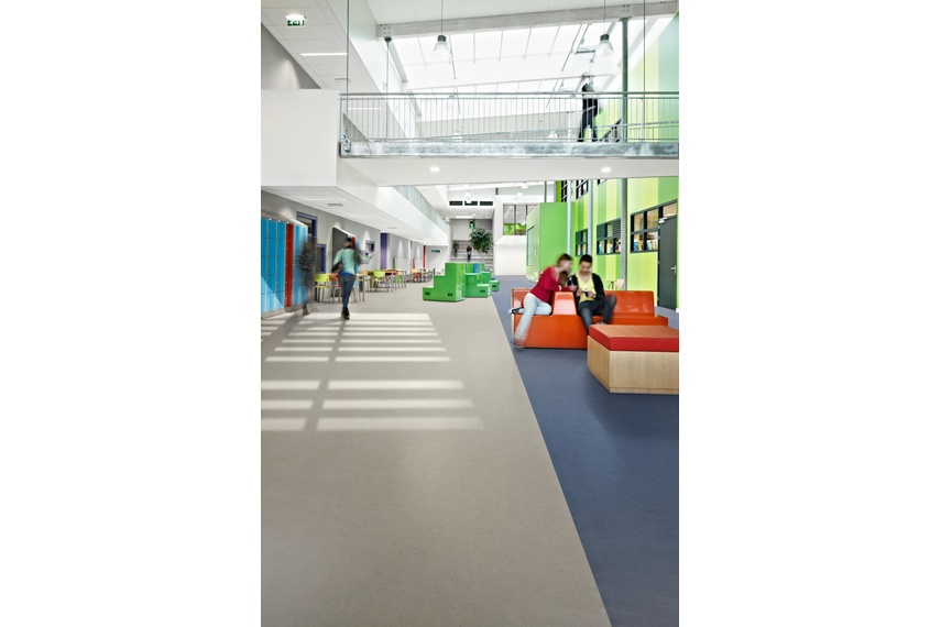 Forbo Sarlon acoustic vinyl flooring in a college environment.