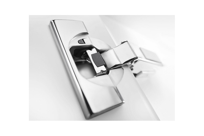 Clip top Blumotion accesses technology.