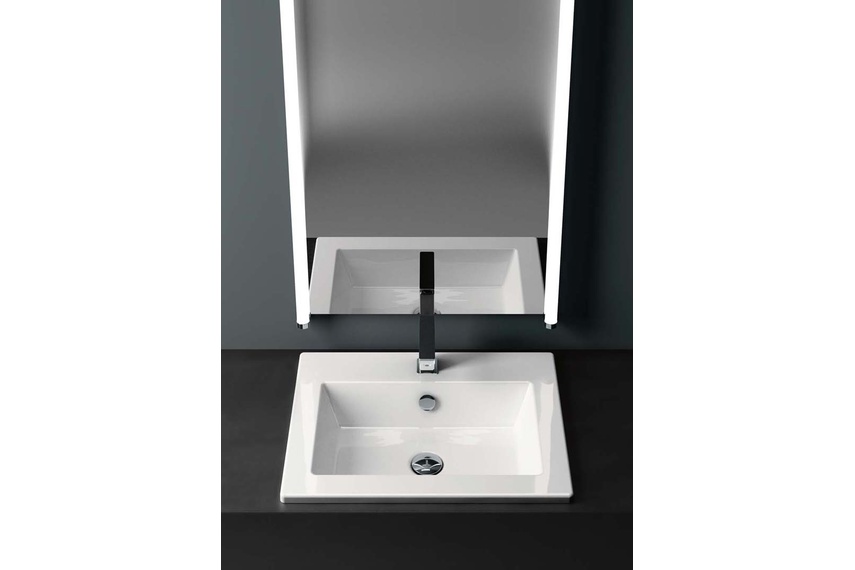 Smooth inset sink.