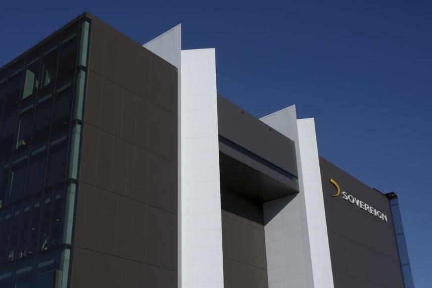 Alucomat® - white, anodic brown (custom colour) and charcoal (custom colour)