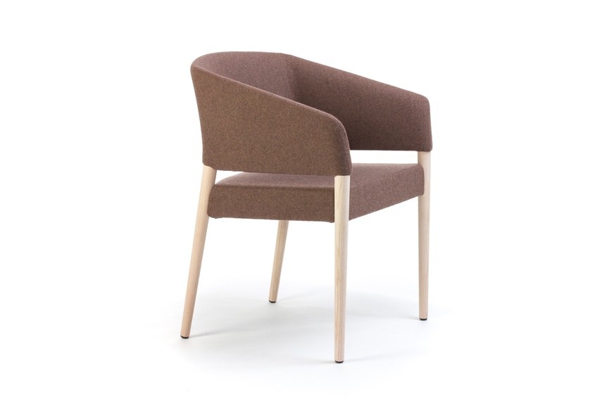 Marcela chair in brown.