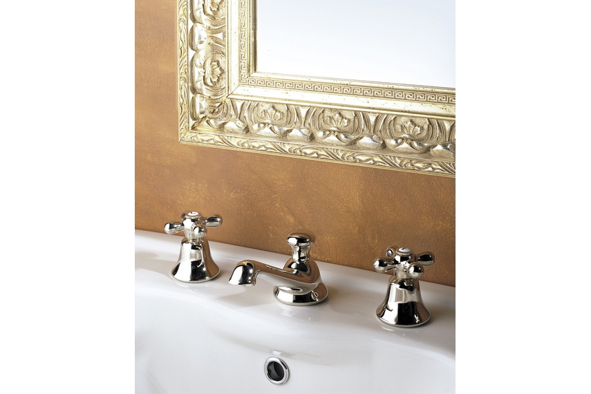 Viareggio tapware range