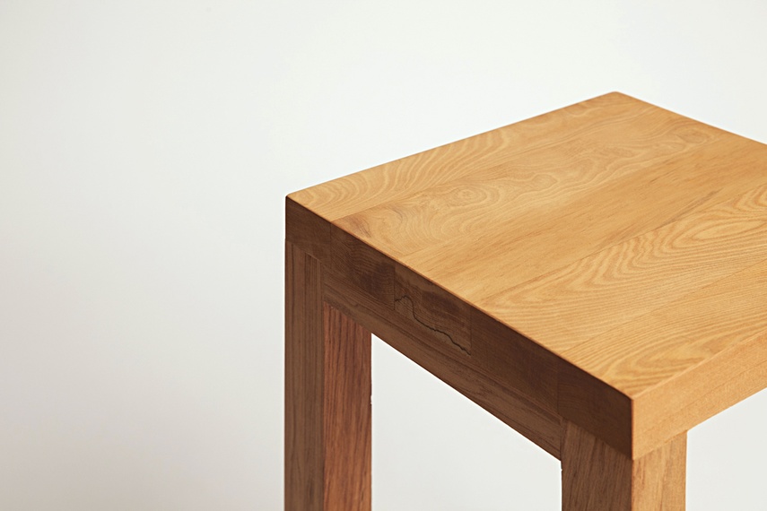 Designed by Nathan Swaney, the Uno stool is a bar leaner or informal cafe seat.