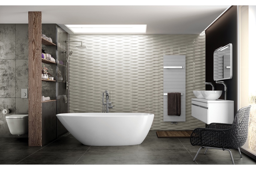 Mozzano freestanding bath.