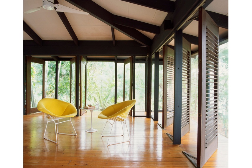 The Diamond chair is inspired by the sculptor Bertoia.