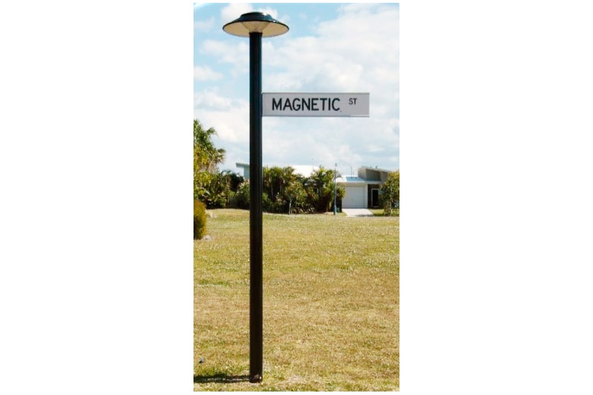 Solar heritage bollard