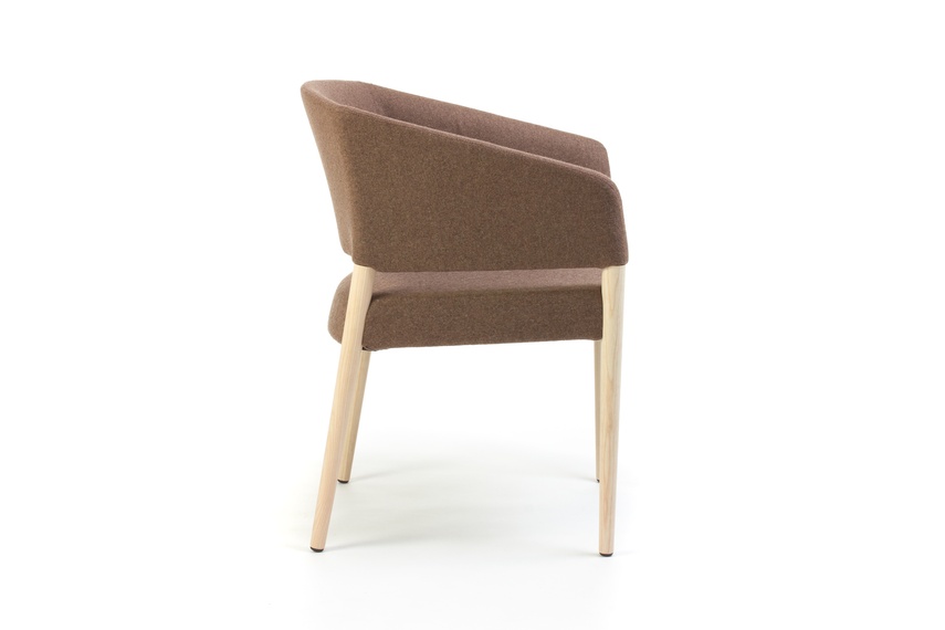 Marcela chair in brown.