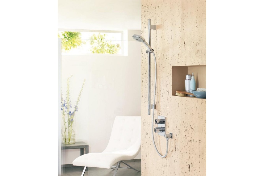 P+S Cosmo slide shower.