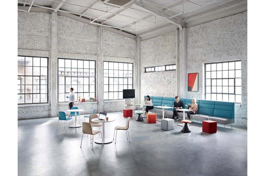With a simple design, integrated IT options, and vivid colours, you can create a space to suit your needs.