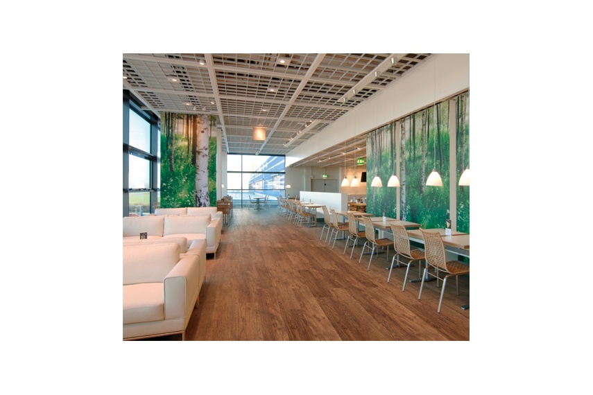 Expona Superplanks are ideal in hospitality settings.