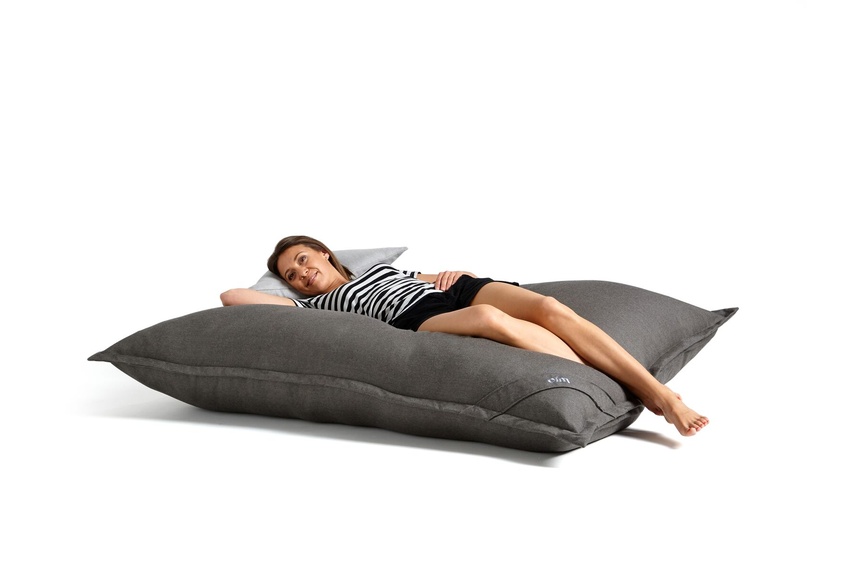Komodo floor cushions (XL).